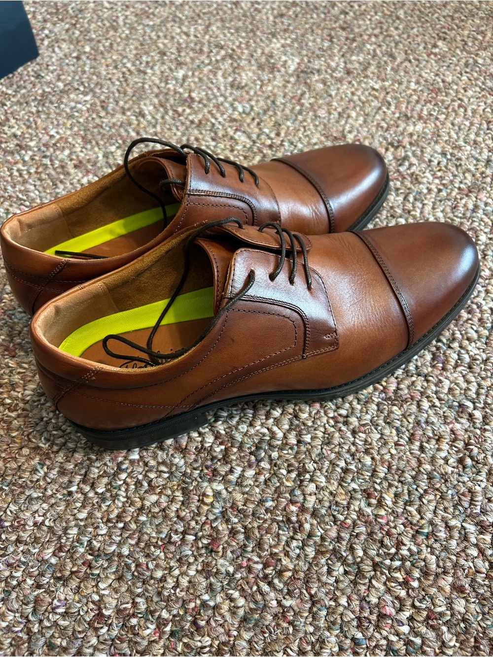 Florsheim Men's Tan Brown Leather Cap-Toe Derby Shoes